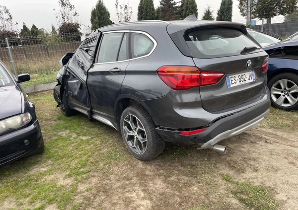 BMW X1 cena 34000 przebieg: 72000, rok produkcji 2017 z Iłża małe 232